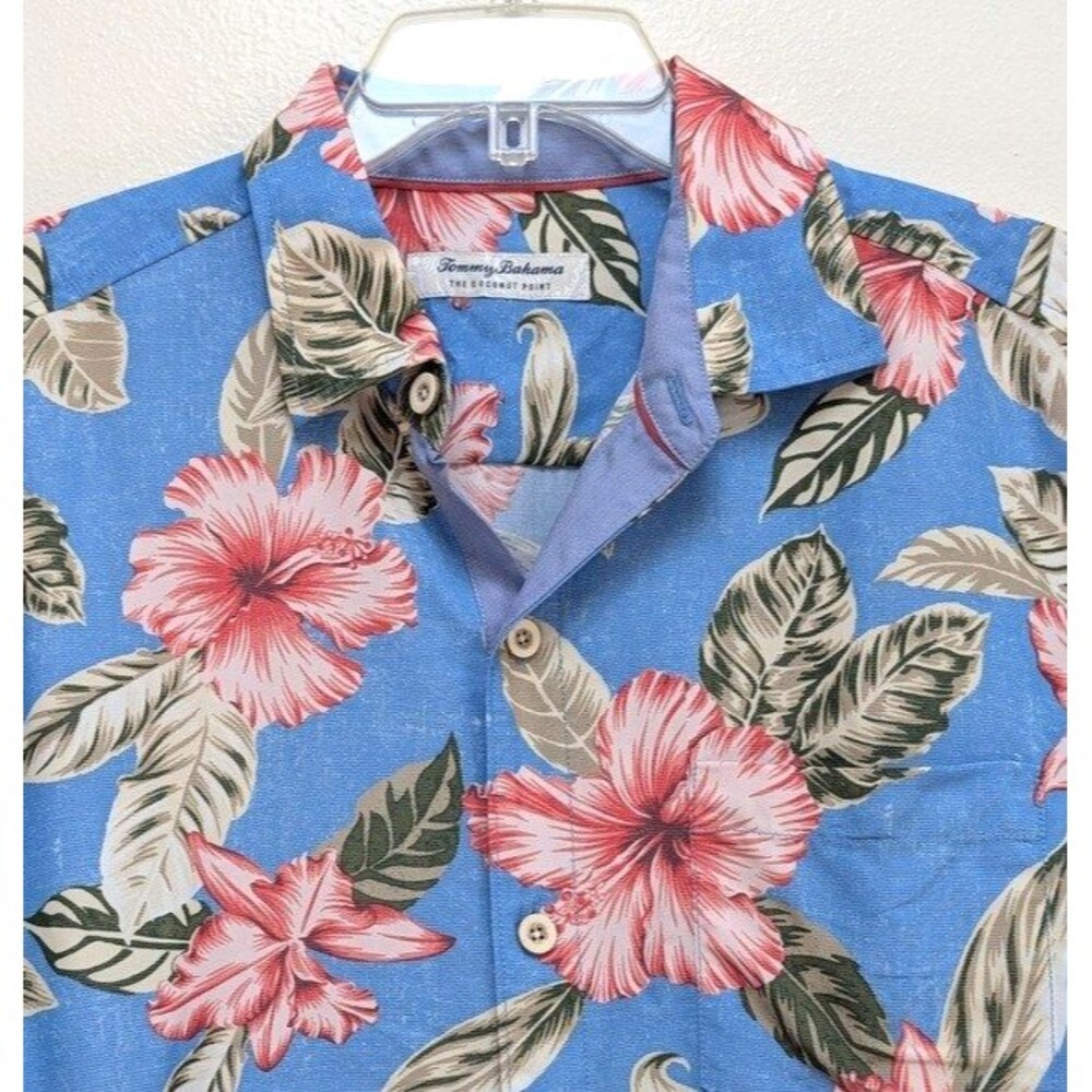 Tommy Bahama Sz M Coconut Point Shirt Mens Hibiscus Cay IslandZone Camp Shirt